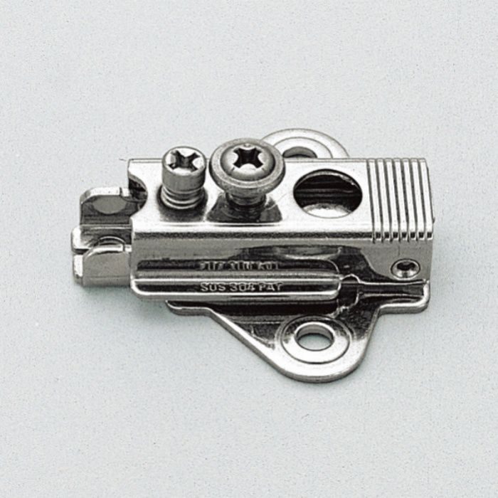 ランプ印 ステンレス鋼製マウンティングプレート 100-P4A-30-SUS304B 100シリーズ用 システム30 100-P4A-30-SUS304B