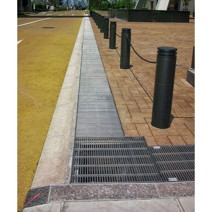CSM-25-600 P=10 集水桝タイプ 横断溝用ステンレスグレーチング 650×650×25mm ピッチ10mm